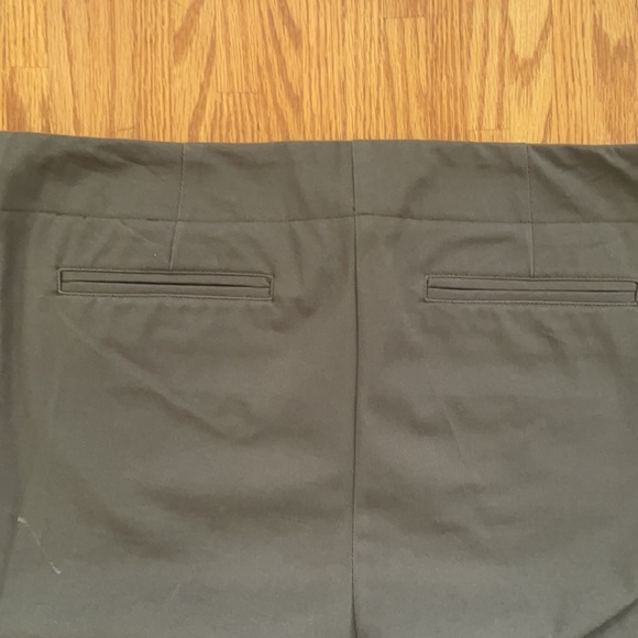 INC Army Green Straight Leg Ankle Pants Size 8 - Picture 3 of 10